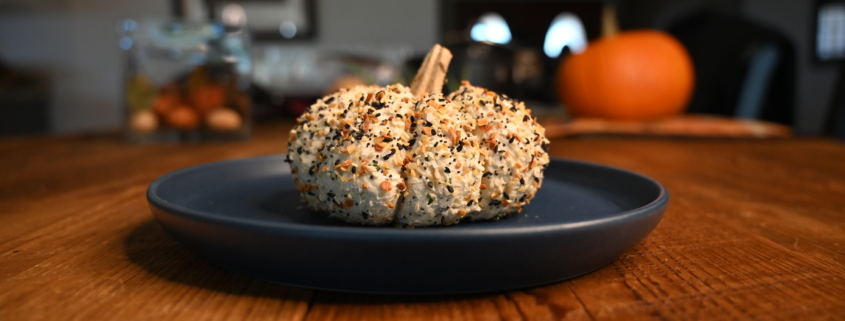 everything bagel cheese ball